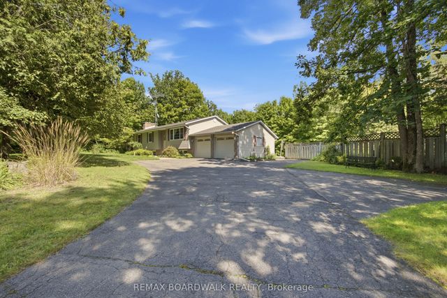 3187 Mcdonald's Corner Road, Lanark Highlands