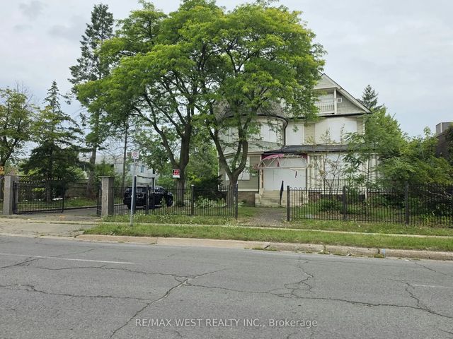 24 Burgar Street, Welland
