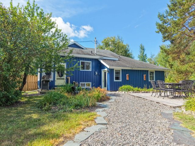 2574 Highway 17 N/a E, East Ferris