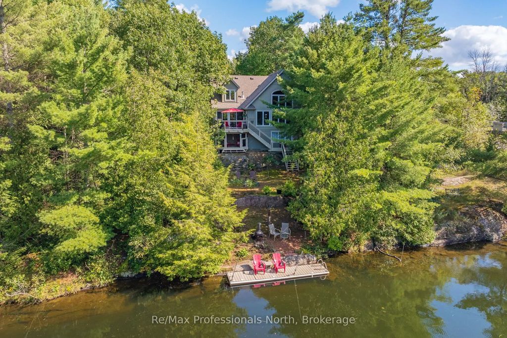 1005 Laidlaw Avenue, Gravenhurst