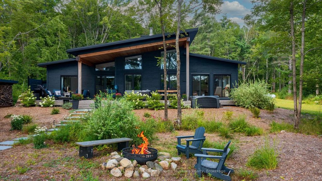 56 Blair Point Road, Seguin