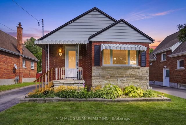111 Sharon Avenue, Hamilton
