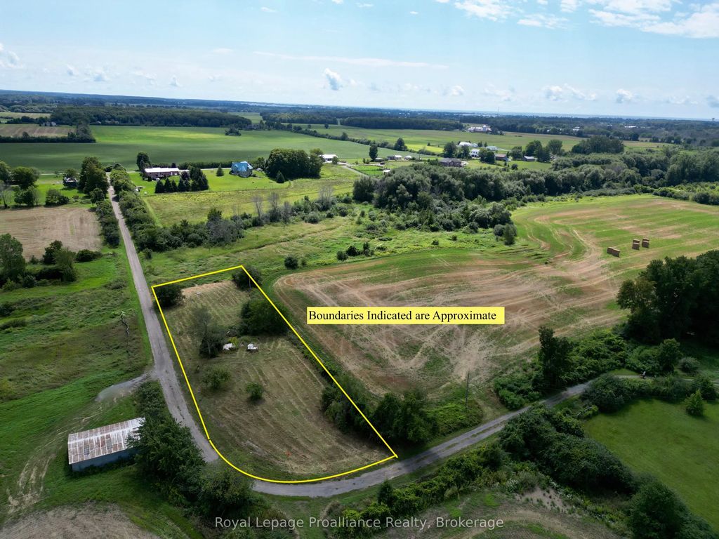71 Melton Road, Prince Edward County
