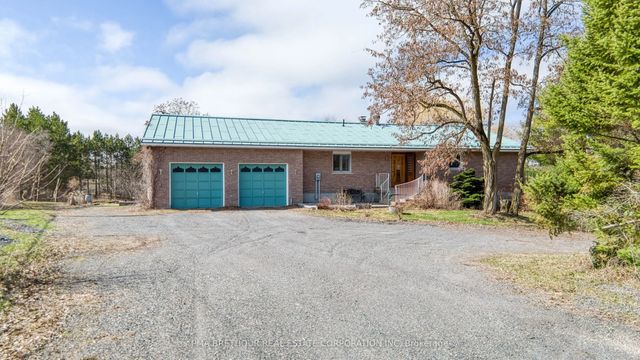 2008 Pine Grove Road, Lanark Highlands