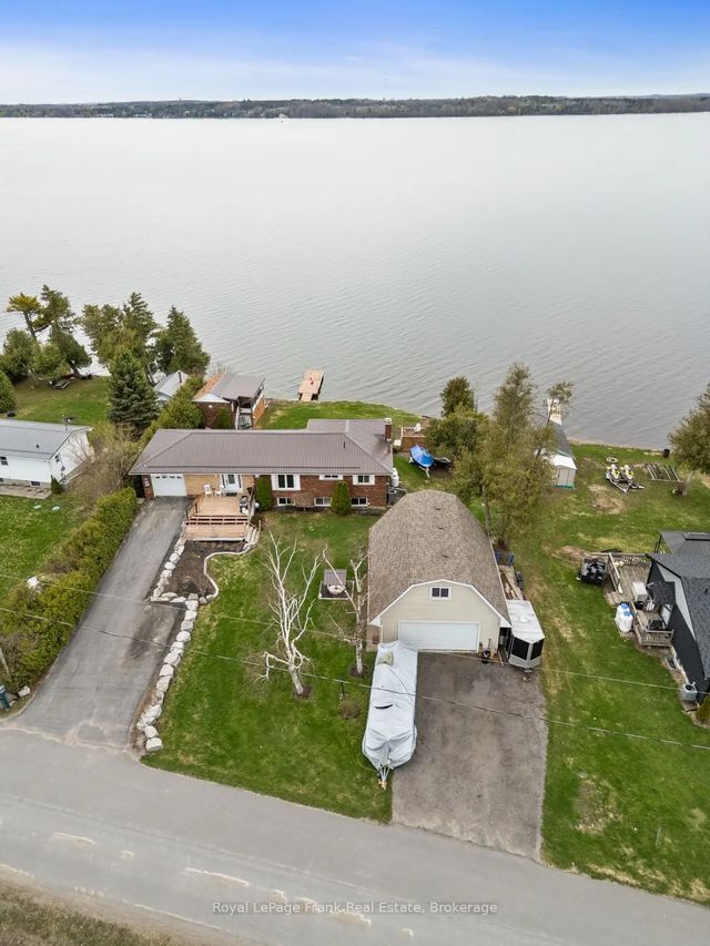 106 Starr Boulevard, Kawartha Lakes
