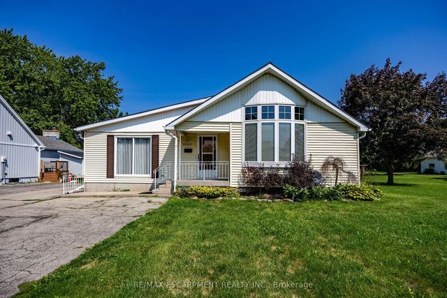 1032 Main Street, Norfolk