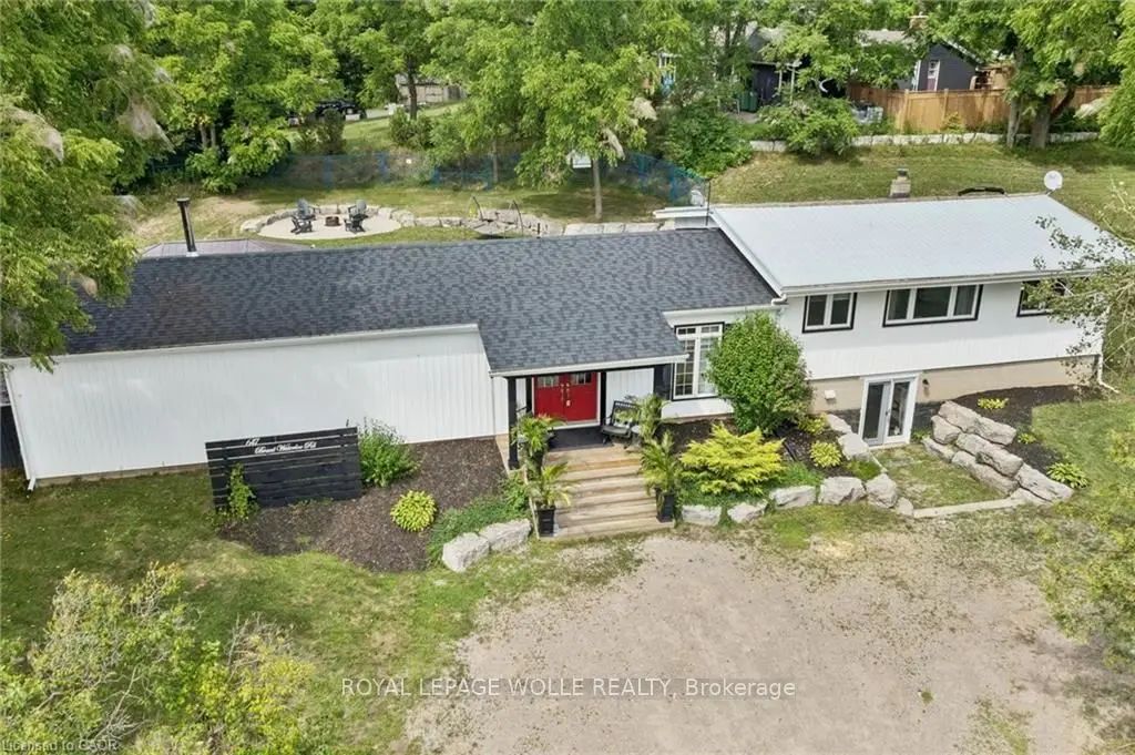 647 Brant Waterloo Road, North Dumfries