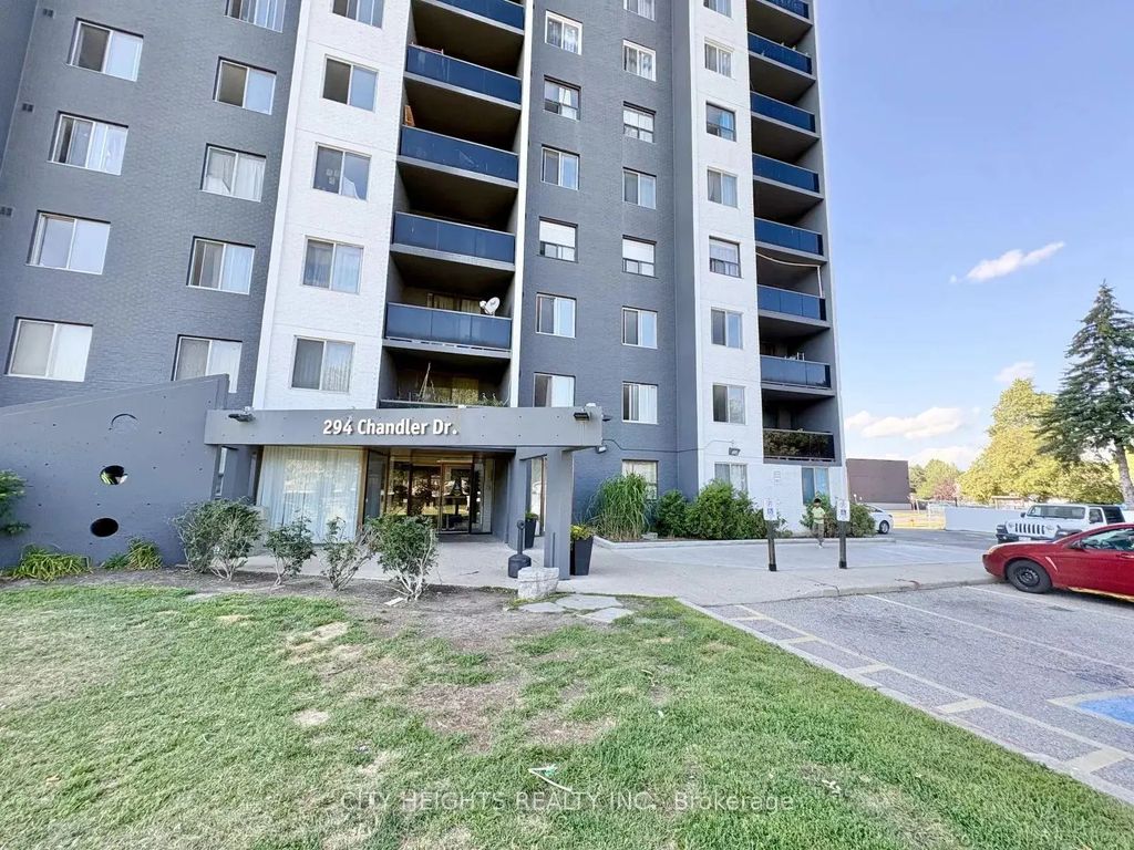 294 Chandler Drive 109, Kitchener