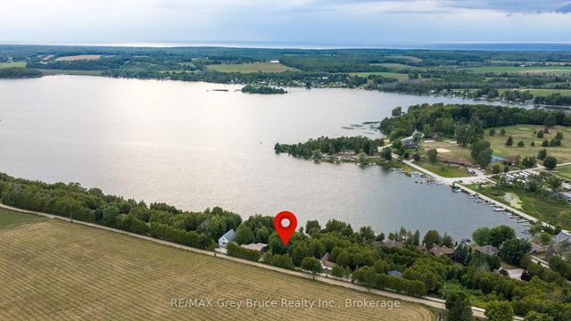 34 Hilltop Drive, South Bruce Peninsula