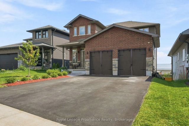 92 Northumberland Boulevard, Quinte West