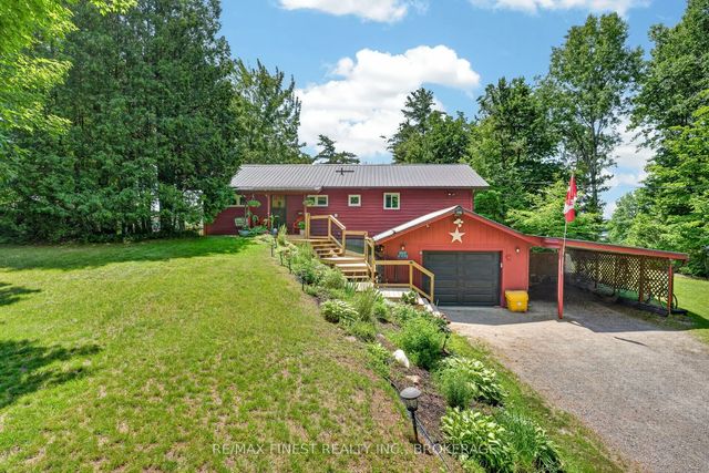 1067 Island View Lane E, Frontenac