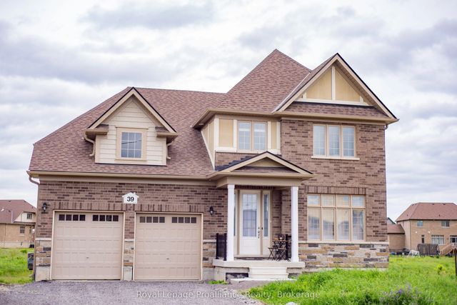 39 East Vista Terrace, Quinte West