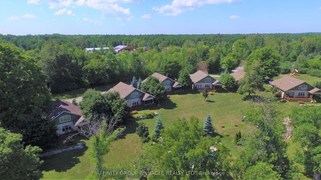 6 Goldrock Road 4-8-2, Kawartha Lakes