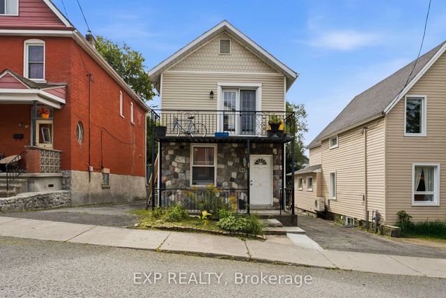 84 Anderson Street, West Centre Town