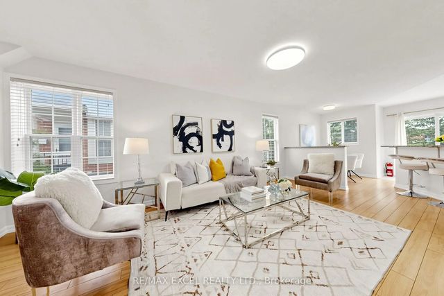 548 Mariner Drive, Waterloo