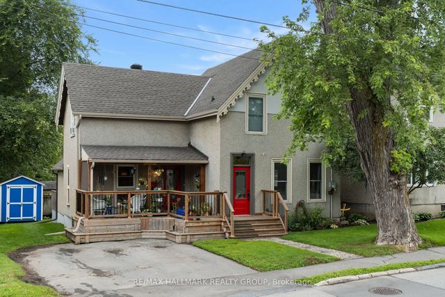46 North Augusta Road, Brockville