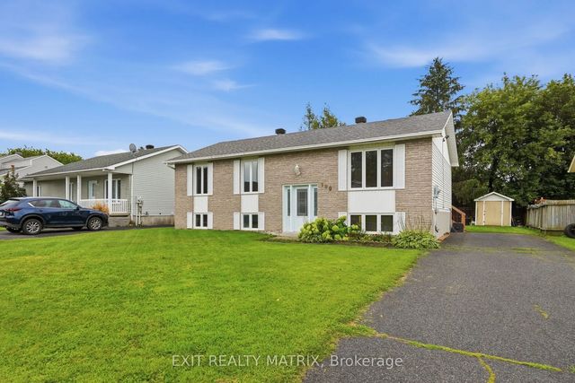 109 Oswald Street, Champlain