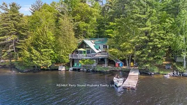 124 Healey Lake Water N/a, The Archipelago