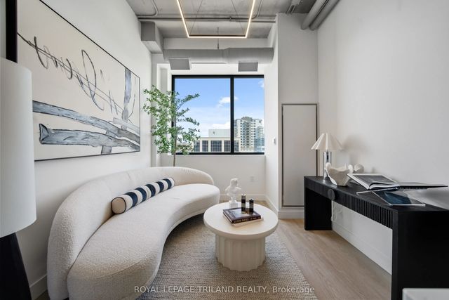 685 Richmond Street 210, London East