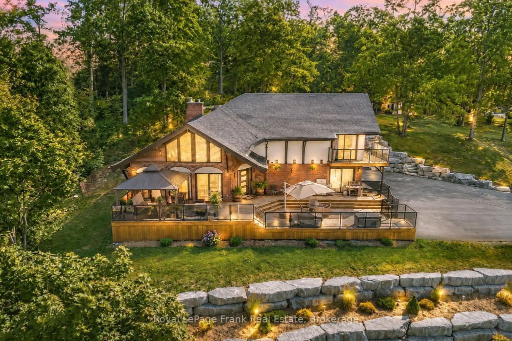 215 Francis Street, Kawartha Lakes