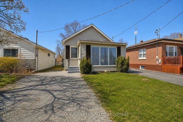 44 Churchill Street, St. Catharines