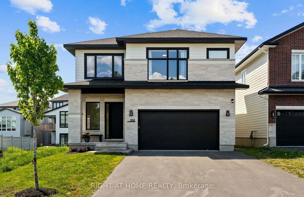 252 Ketchikan Crescent, Kanata