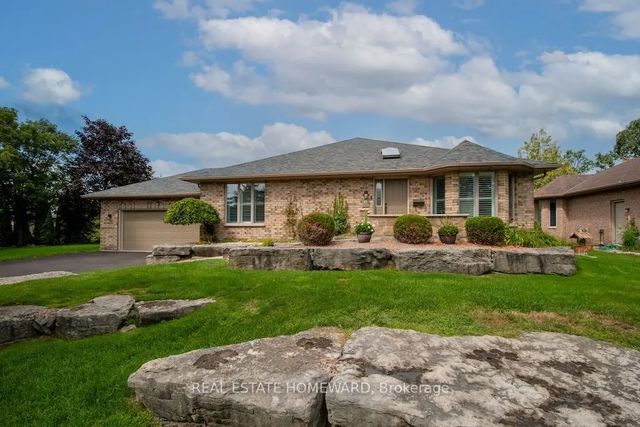 8 Island Bay Drive, Kawartha Lakes