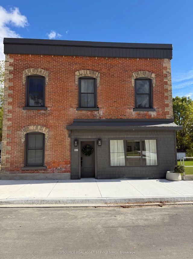 27 Arthur Street W, Minto
