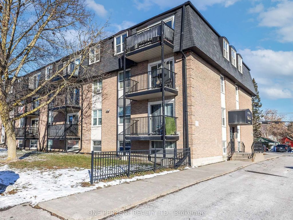 25 College Street E 206, Belleville