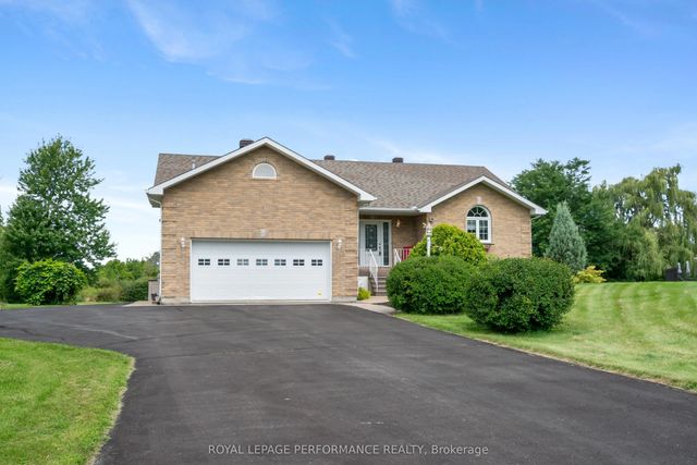 18245 Tyotown Road, South Glengarry