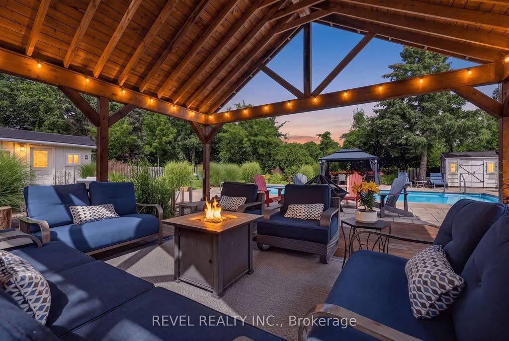 1036 Shellard Side Road, North Dumfries
