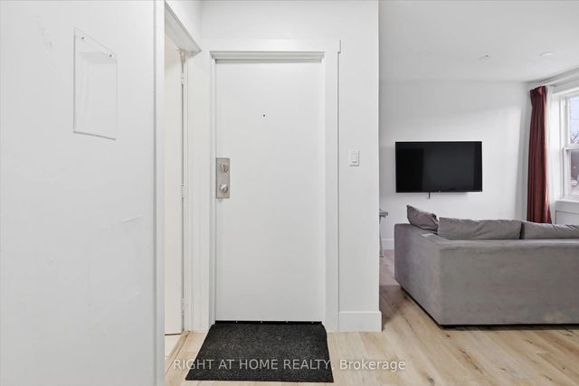 13 Westinghouse Avenue 5, Hamilton