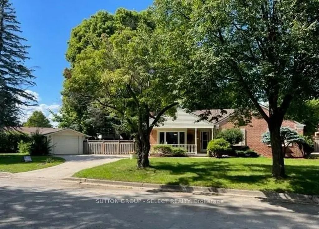 6 Kirkton Court Upper, London North