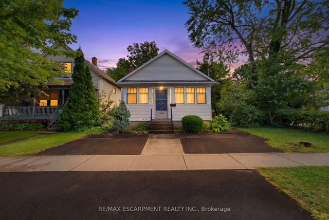 22 Mildred Avenue, St. Catharines