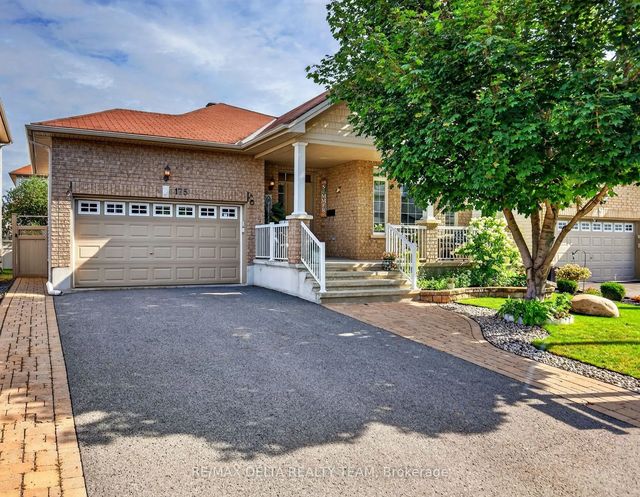 175 Felicity Crescent, Orleans - Convent Glen and Area