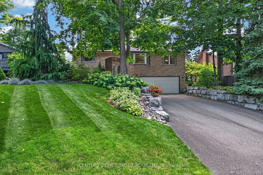 245 Corrie Crescent, Waterloo