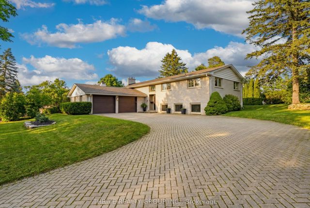 688 Westmount Hill Drive, London South