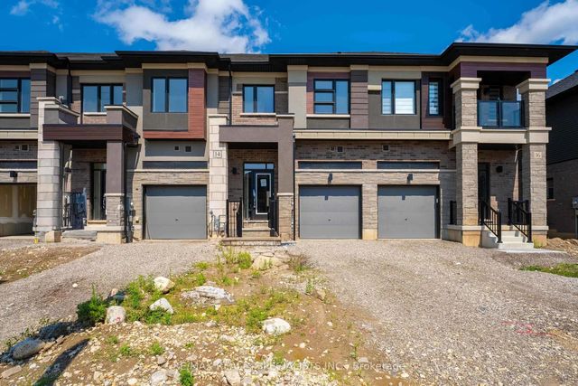 14 Dennis Avenue, Brantford