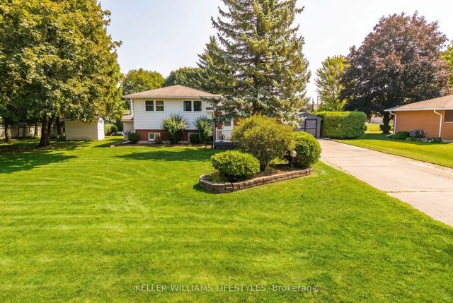 198 Main Street N, Huron East