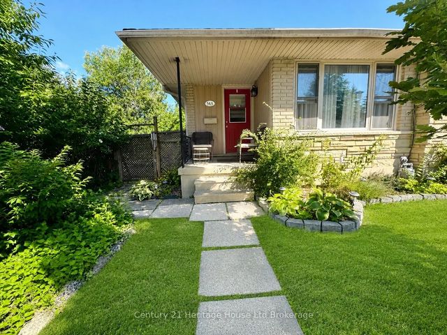 Photo of Listing #X13701636
