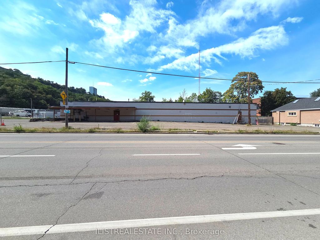 256 Gage Avenue S, Hamilton