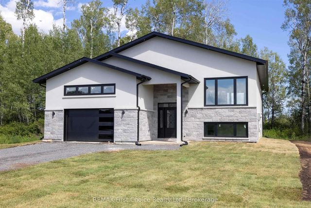 3435 King George's Park Drive, Oliver Paipoonge