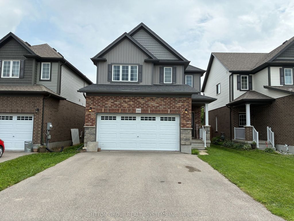 1348 Calais Drive, Woodstock