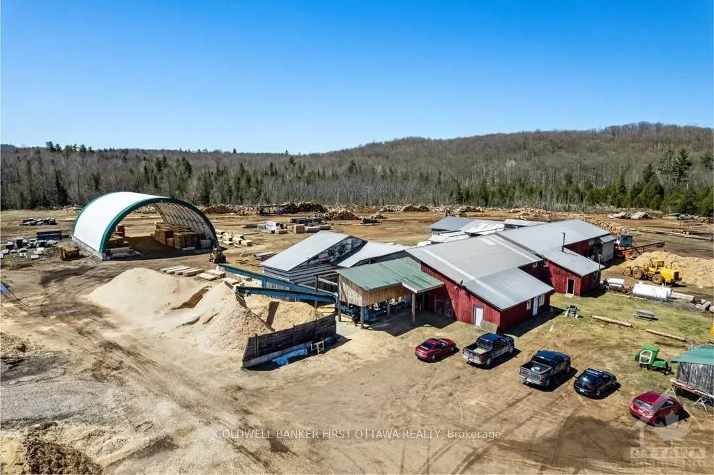 8687 Highway 511 N/a, Lanark Highlands