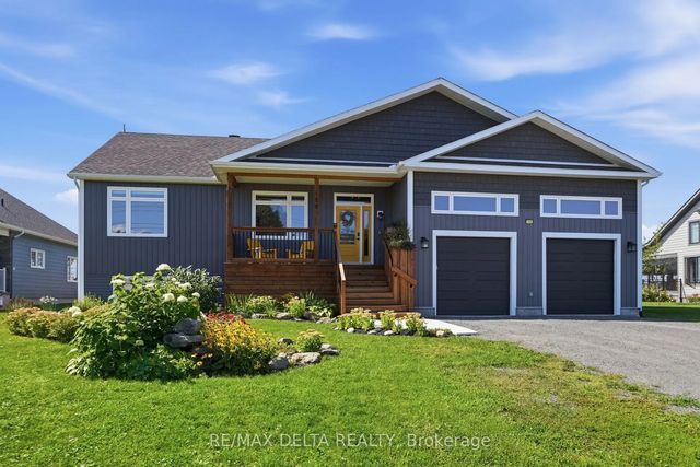 100 Pendleton Street, Champlain