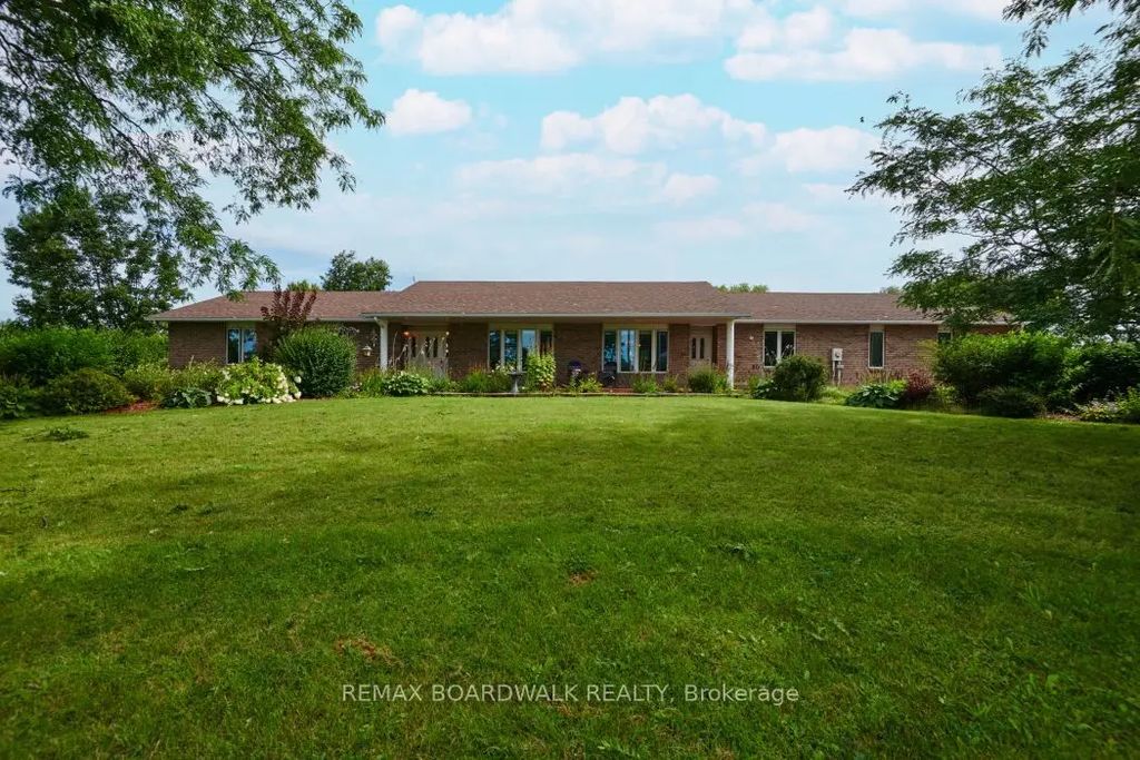 3382 Carp Road, Carp - Huntley Ward