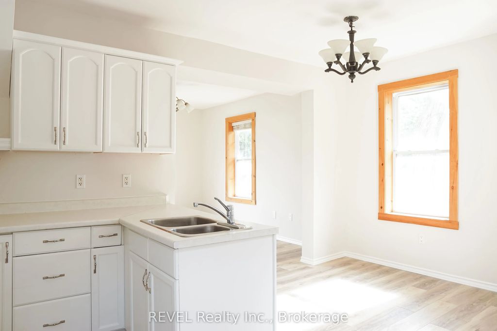 387 Glendale Avenue, St. Catharines