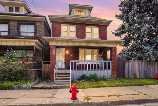 570 Cannon Street E, Hamilton