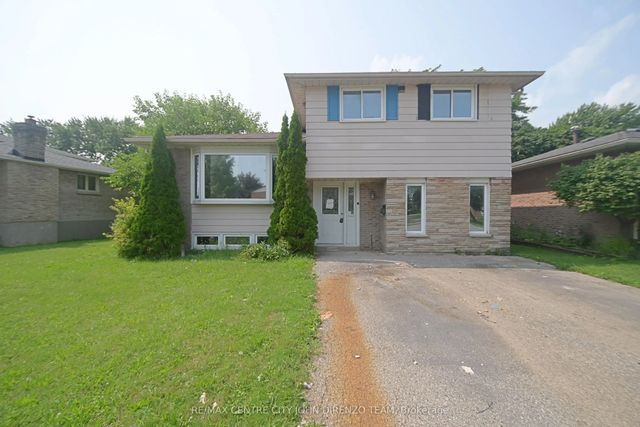 83 Confederation Drive, St. Thomas