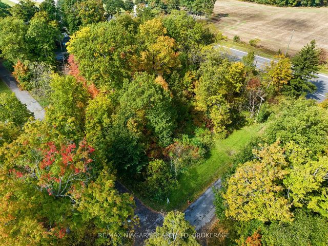 N/s Hiawatha Avenue, Fort Erie